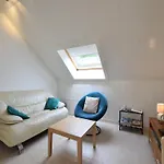 Lakeview In Apartment *