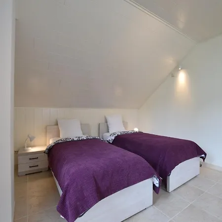 Lakeview In Appartement